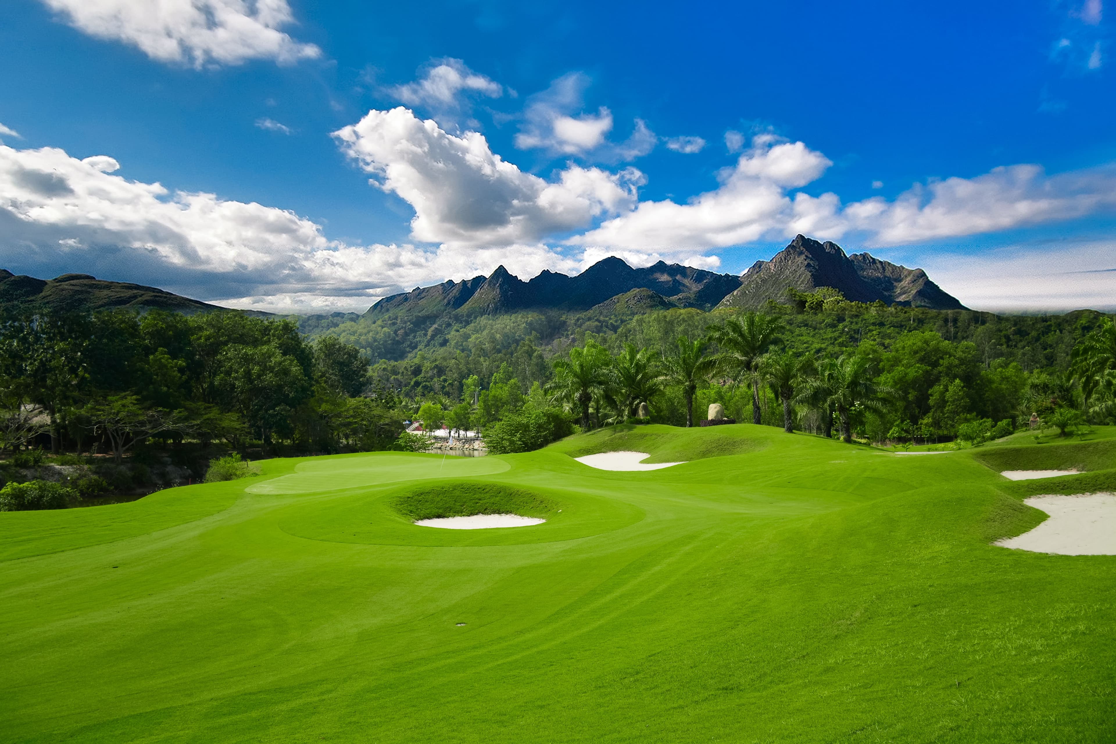 Early Bird Offer: 15% Off Hanoi Golf & Stay Packages 1
